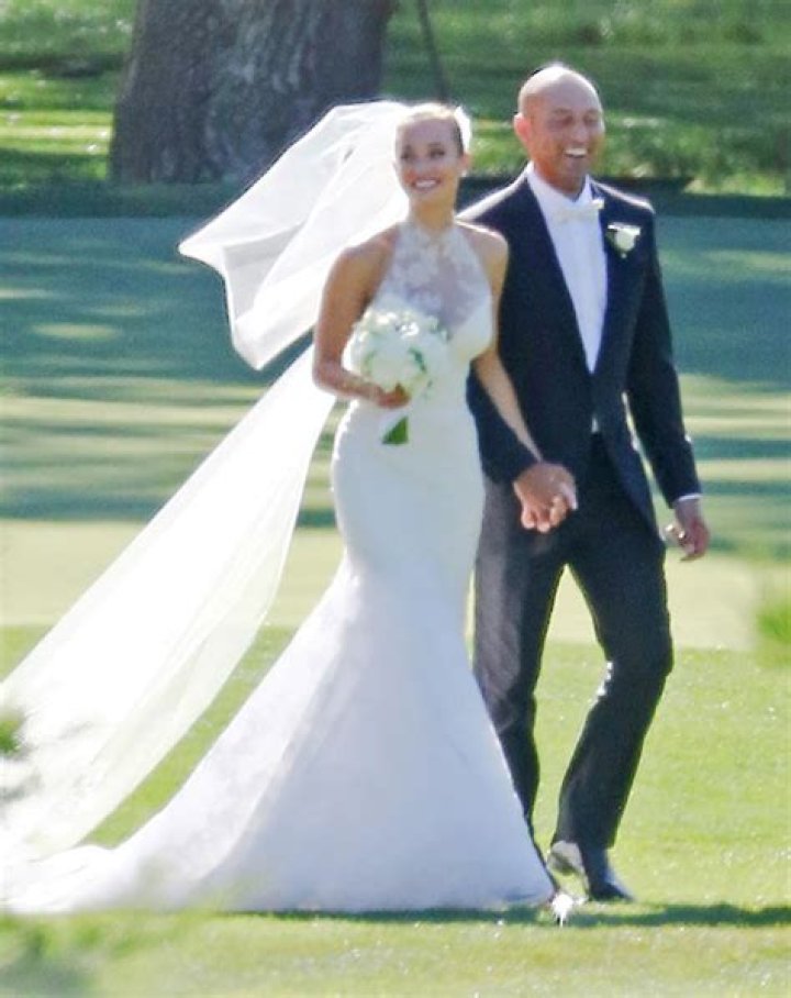 Who is Derek Jeter Married To?
